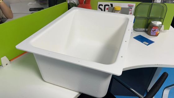 Большой вакуумно-формованный резервуар для воды из поликарбоната с индивидуальным логотипом и хорошей ударопрочностью