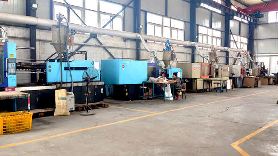 Мути-размер Custom Injection Molding Пластиковая форма дизайн с 300000-1000000 выстрелов Жизнь формы